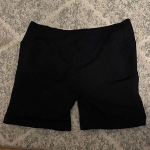 Aurola women’s black workout Shorts